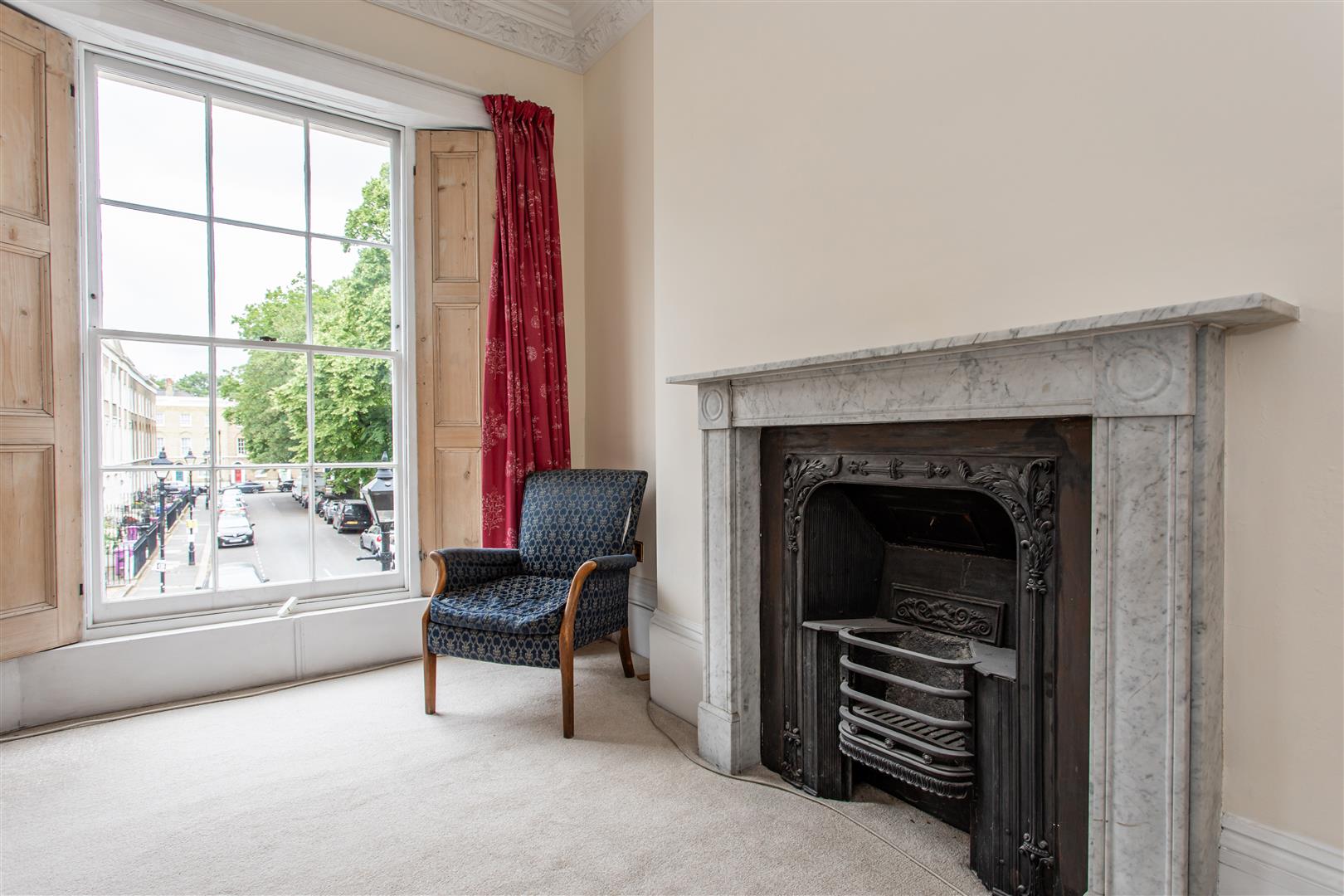 5 bed property in Tredegar Square, Mile End